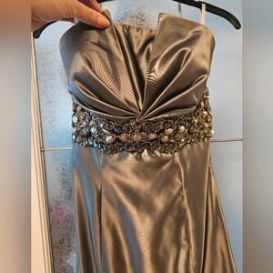 Love Bridal - Grad Dress - Grey/Silver - Size 2